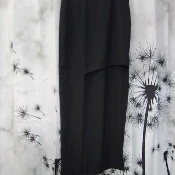 Forever 21 Black Front/Side Split High Low Skirt - Picture 2 of 7